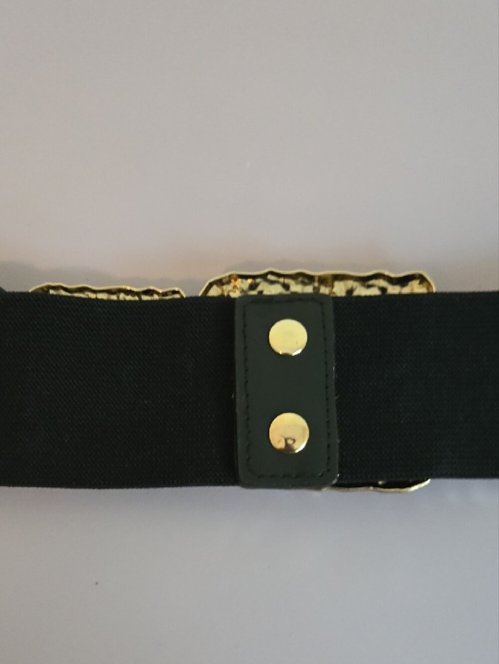 Gold-Link Accent Black Elastic Waist Belt - Picture 4 of 5